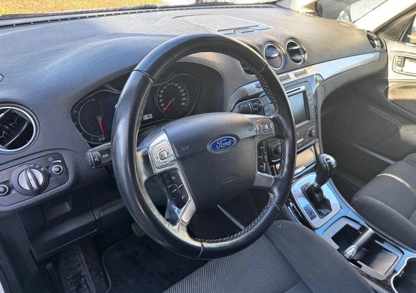 Ford Galaxy cena 36900 przebieg: 178000, rok produkcji 2012 z Świdnica małe 211